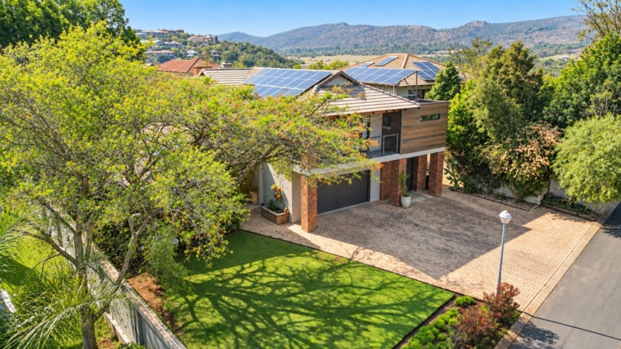 5 Bedroom Property for Sale in Xanadu Nature Estate North West